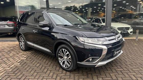 MITSUBISHI OUTLANDER 3.0 GT 4X4 V6 24V GASOLINA 4P AUTOMÁTICO